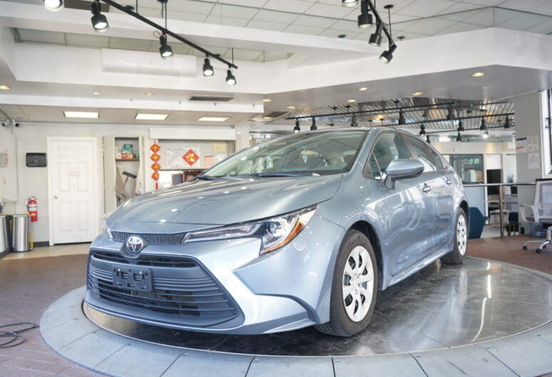 2024 TOYOTA COROLLA LE