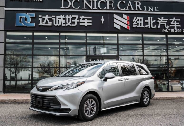 2021 TOYOTA SIENNA AWD HYBRID MINIVAN LE