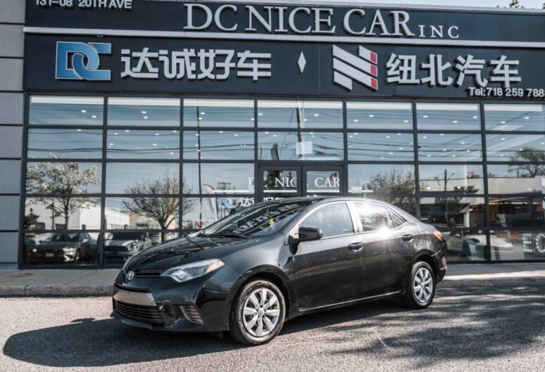 2015 TOYOTA COROLLA 4D SEDAN LE