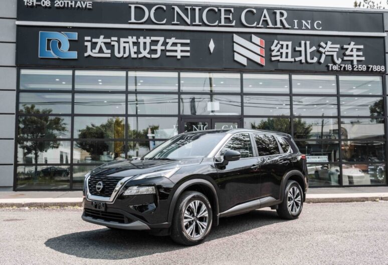 2022 NISSAN ROGUE AWD 3C 4D SUV SV