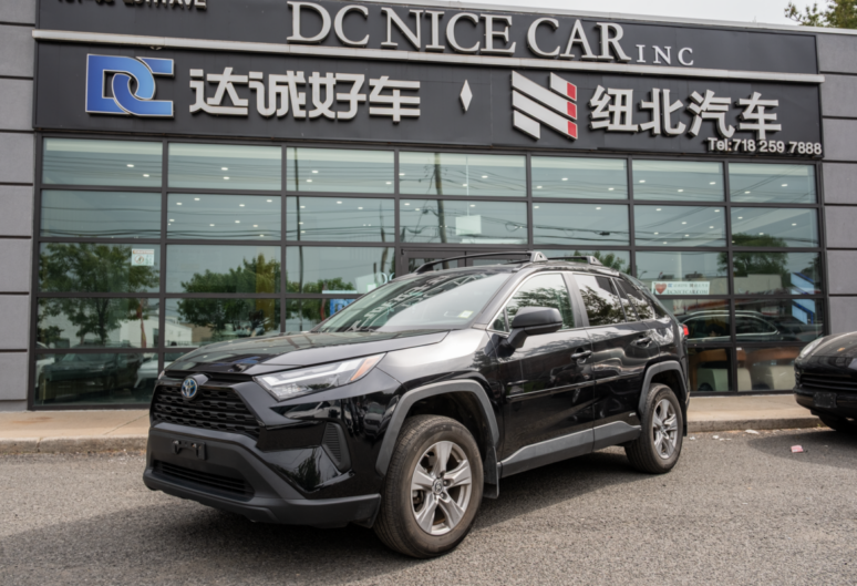 2024 TOYOTA RAV4 AWD HYBRID 4D SUV LE