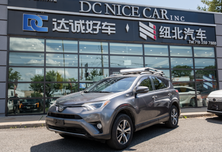 2017 TOYOTA RAV4 AWD 4D SUV XLE
