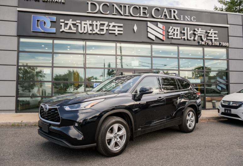 2021 TOYOTA HIGHLANDER AWD 4C HYBRID 4D SUV LE