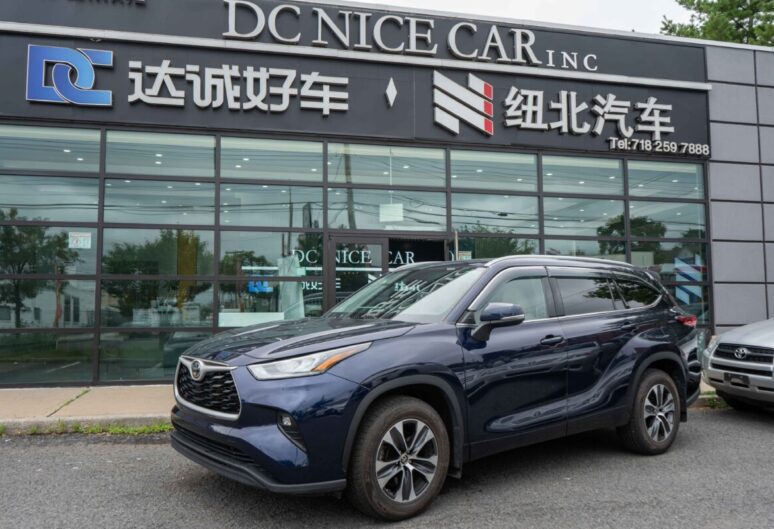 2022 TOYOTA HIGHLANDER AWD V6 4D SUV XLE