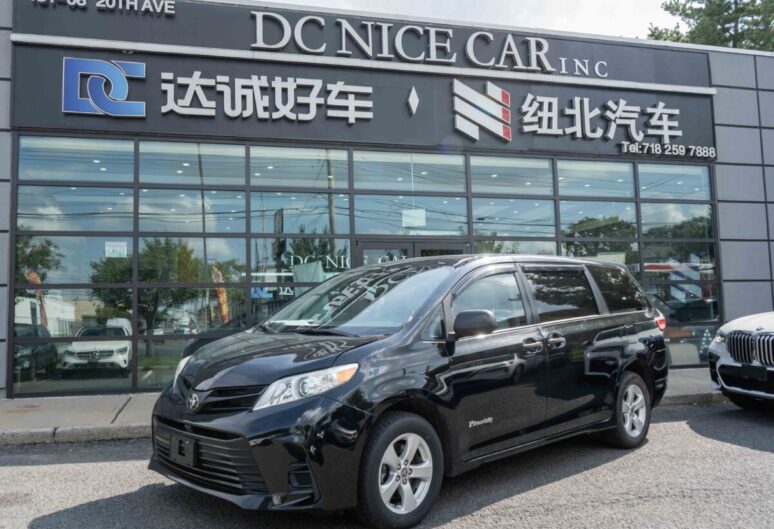 2020 TOYOTA SIENNA L