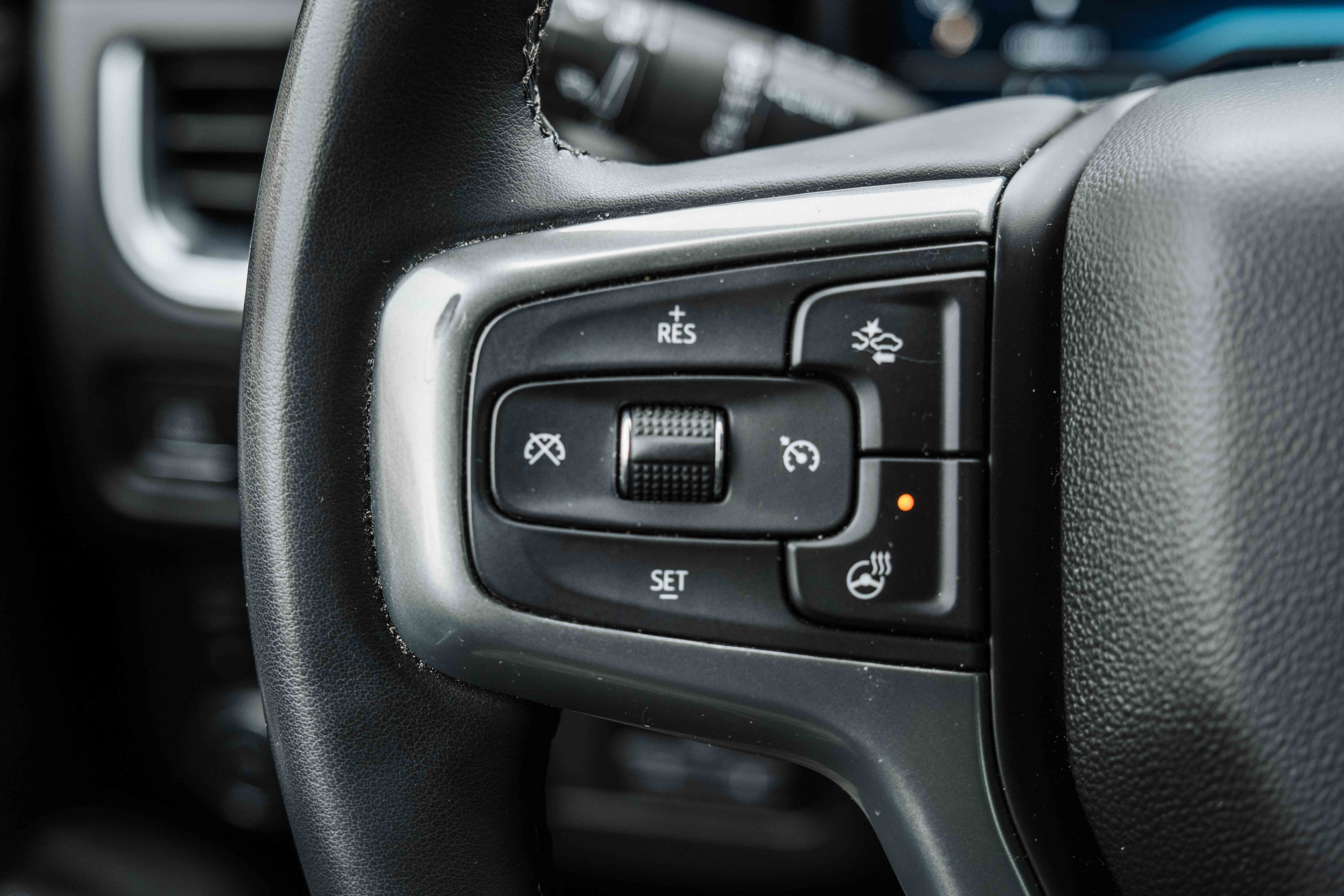 2023 Chevrolet Suburban Z71 - Photo 15