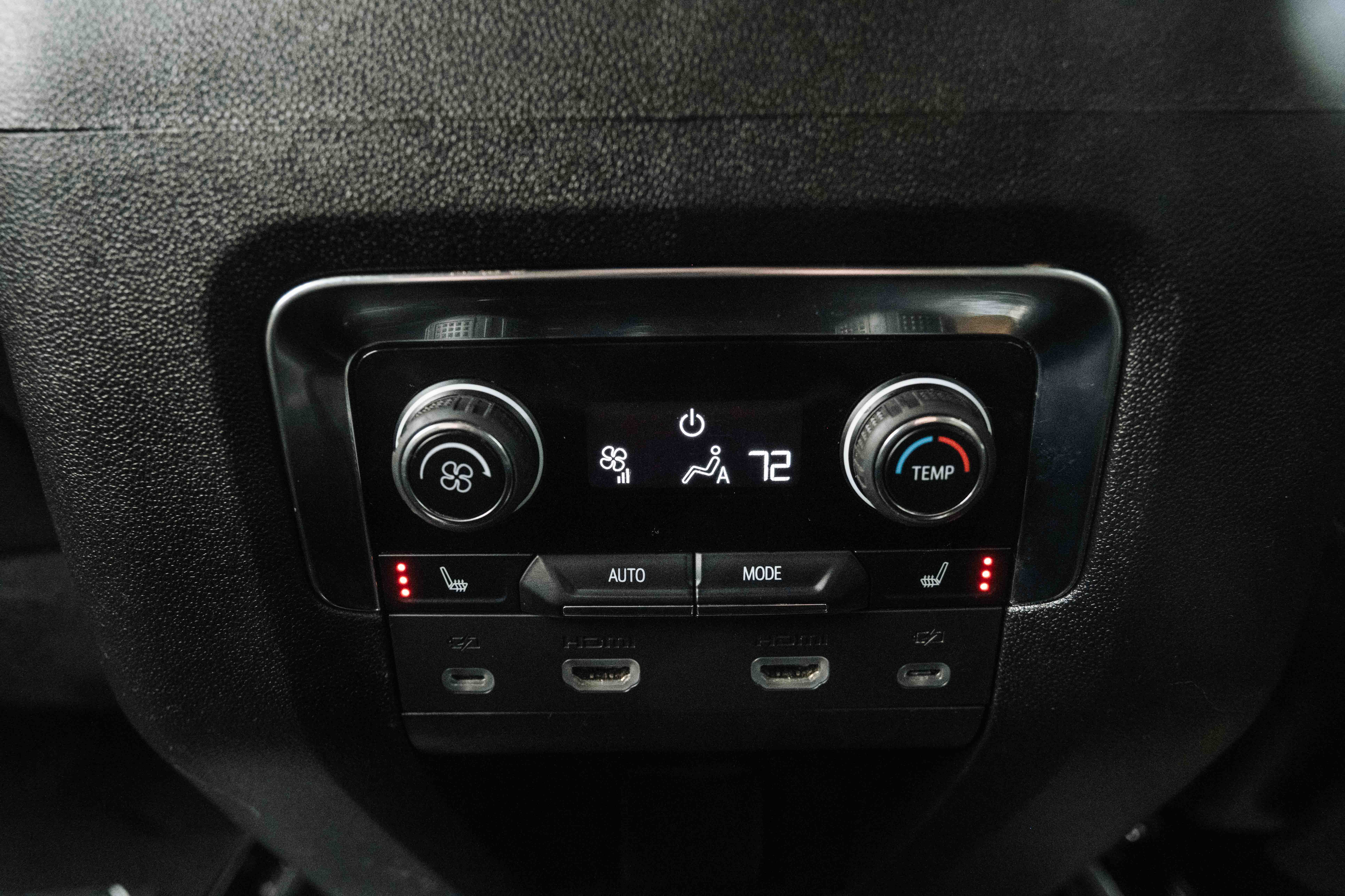 2023 Chevrolet Suburban Z71 - Photo 20
