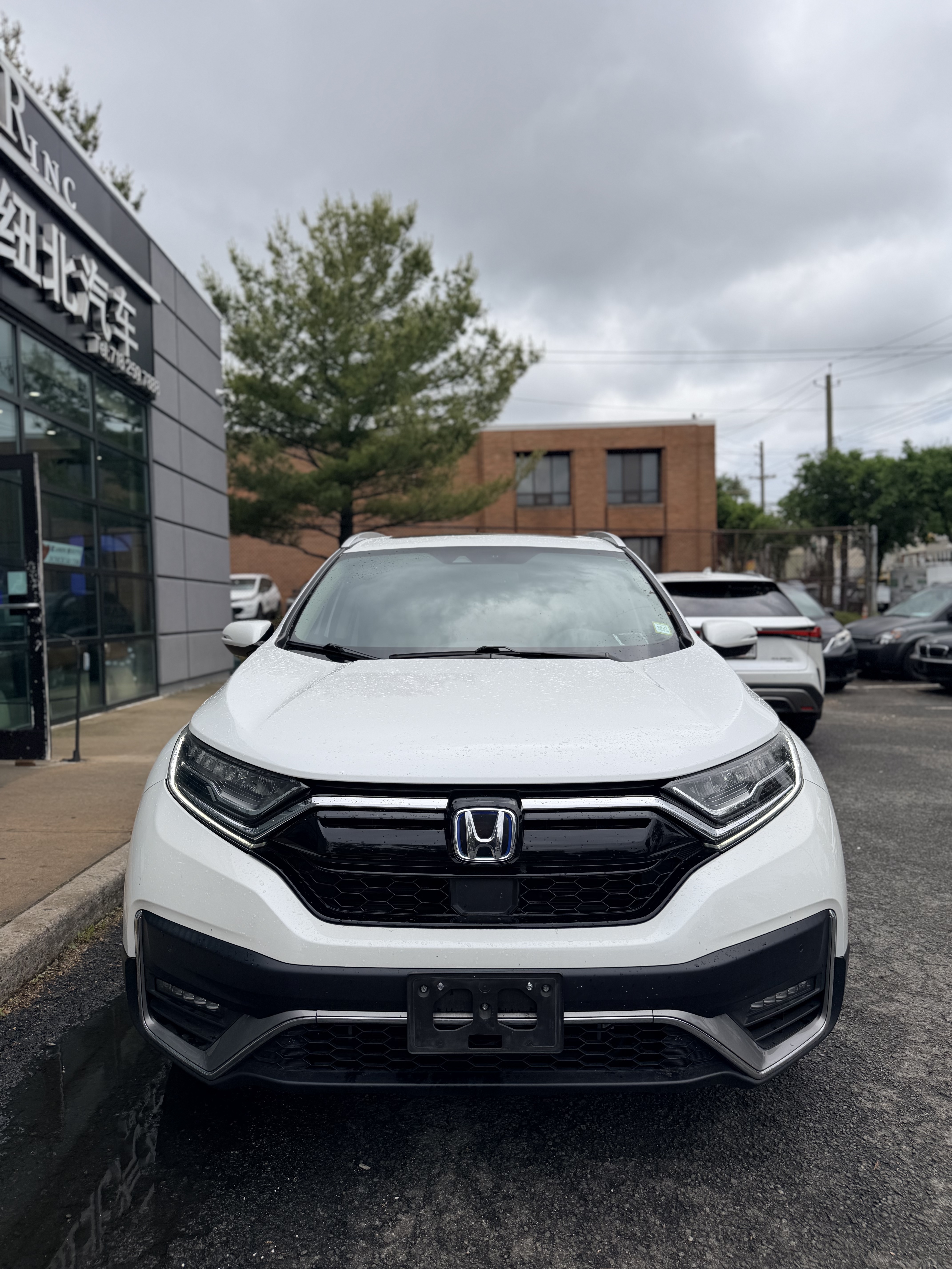 2021 Honda CR-V Hybrid Touring AWD's photo